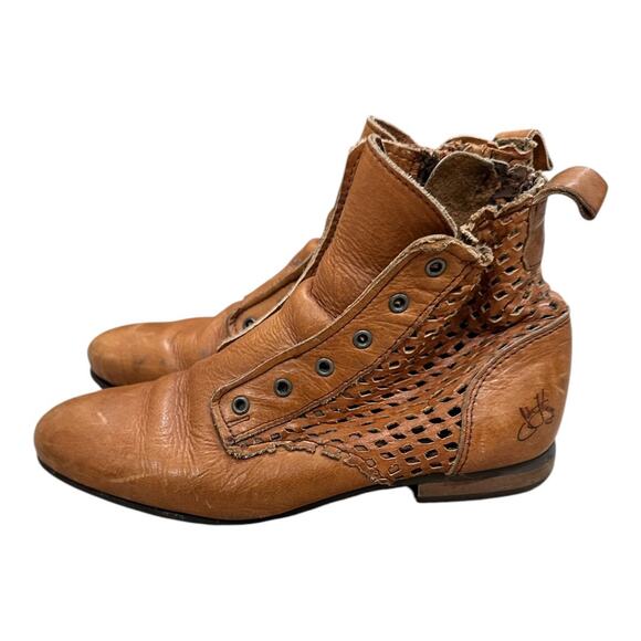 JOHN FLUEVOG Begin Bolero Booties in Burnt Orange - Picture 2 of 9